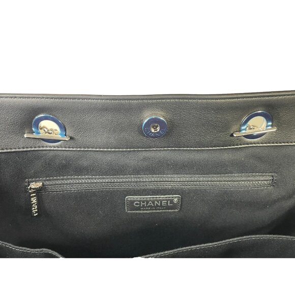 CHANEL Patent Quilted Leather Coco Shine Shopping Tote Large CC Chain Bag - Picture 6 of 16